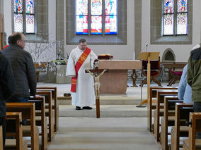 Karfreitgasliturgie und Karfreitagsprozession in Naumburg (Foto: Karl-Franz Thiede)